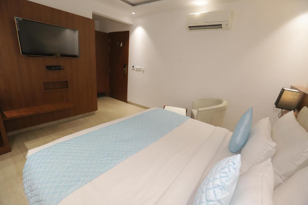 Nh Skye Suites Neu-Delhi Exterior foto